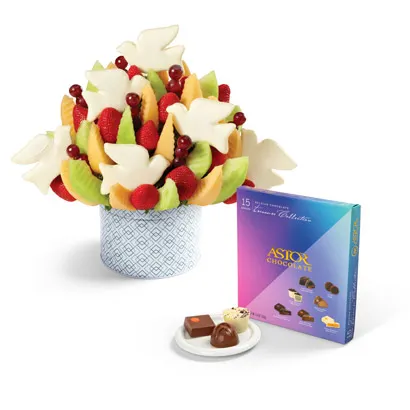 Buy Special Chocolates in Basket Gift Hamper Online , Send Gifts To India -  OyeGifts.com